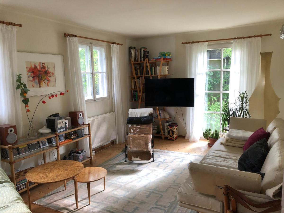 Haus Mit Sauna Und Privatem Badeteich In Anif Bei Salzburg Exterior foto